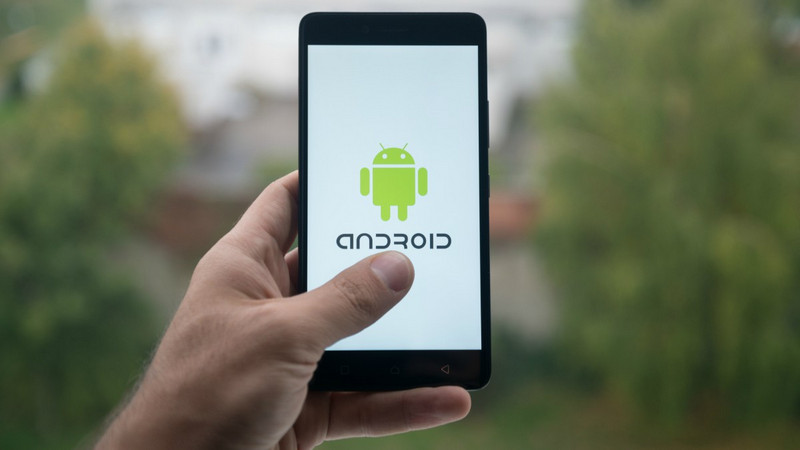 How to track an Android phone?